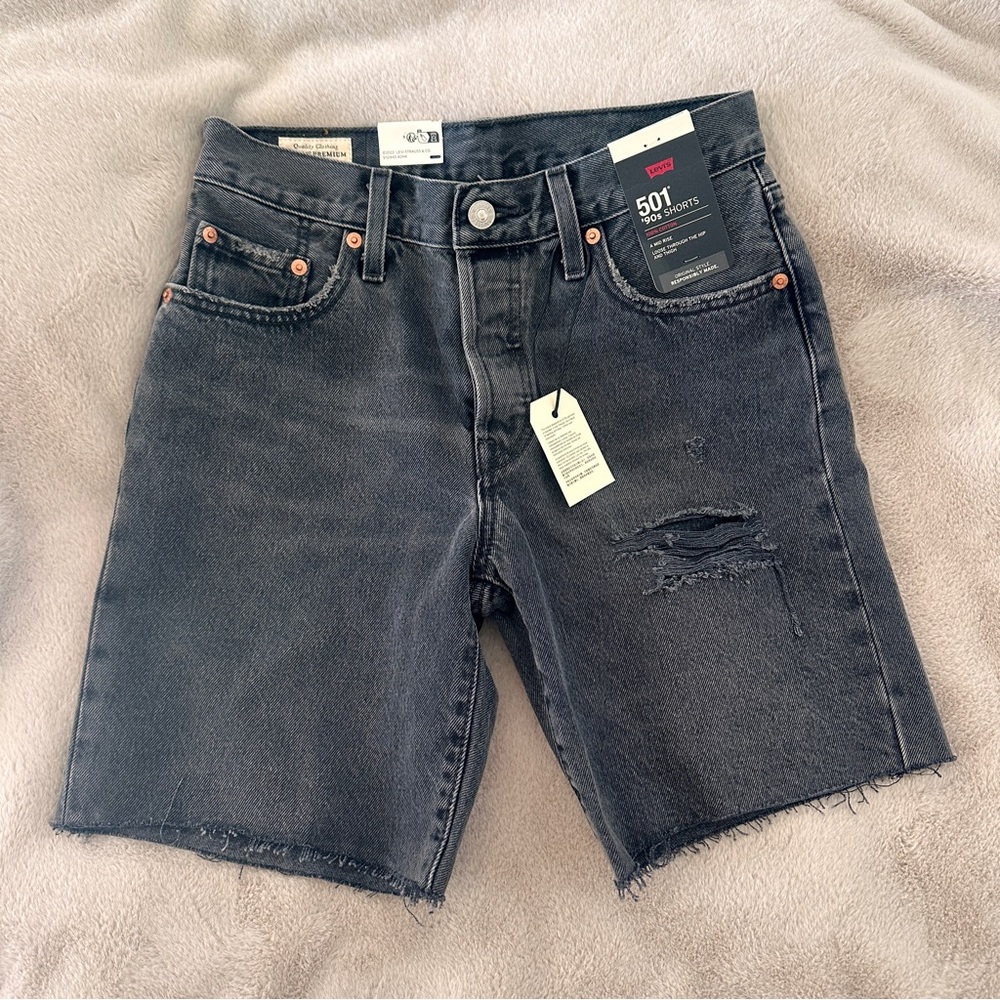 NWT Levi's 501 90’s Gray Denim Shorts, Size 25